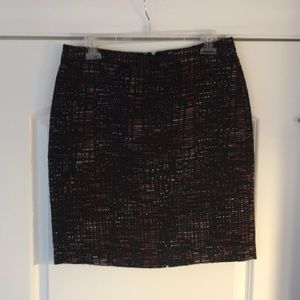 LOFT skirt, size 6, fully lined.